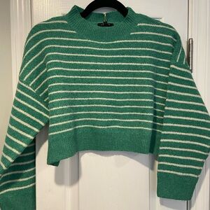 NWT Tilly’s Love Tree Size M Oversized Cropped Green Striped Pullover Sweater